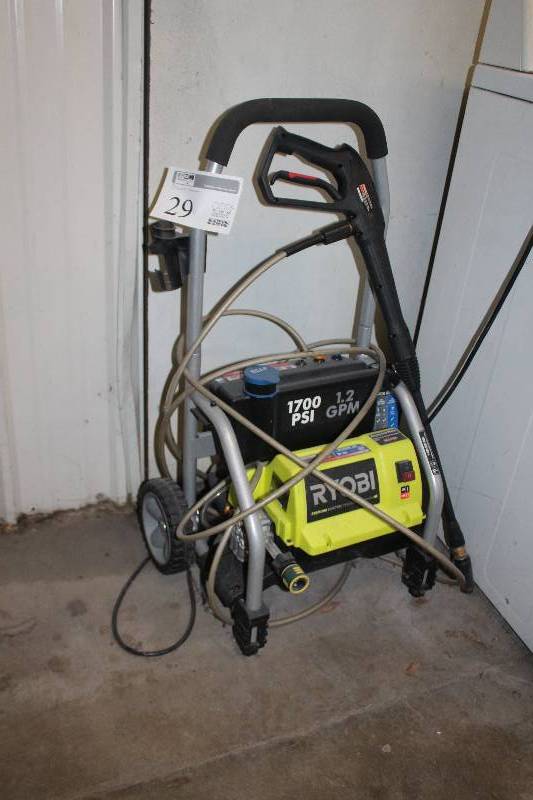 lot 29 image: Ryobi 1700 psi Pressure Washer w Hose, Attachments