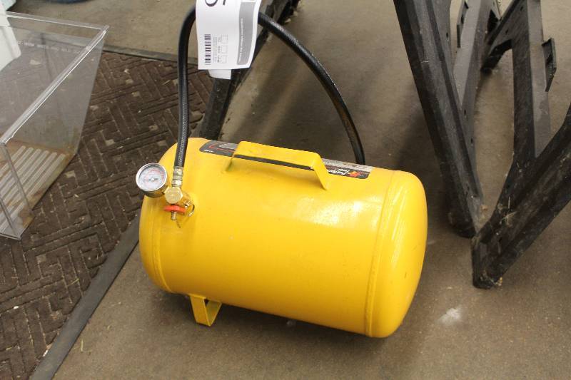 lot 25 image: Performance Tool 5-Gallon Portable Air Tank