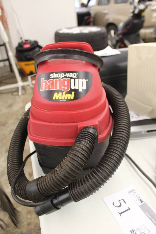 lot 51 image: Shop Vac Hangup Mini Wet Dry Vacuum