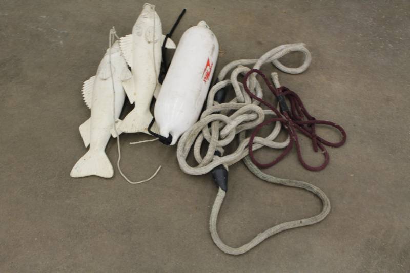 lot 17 image: Boat Buoys