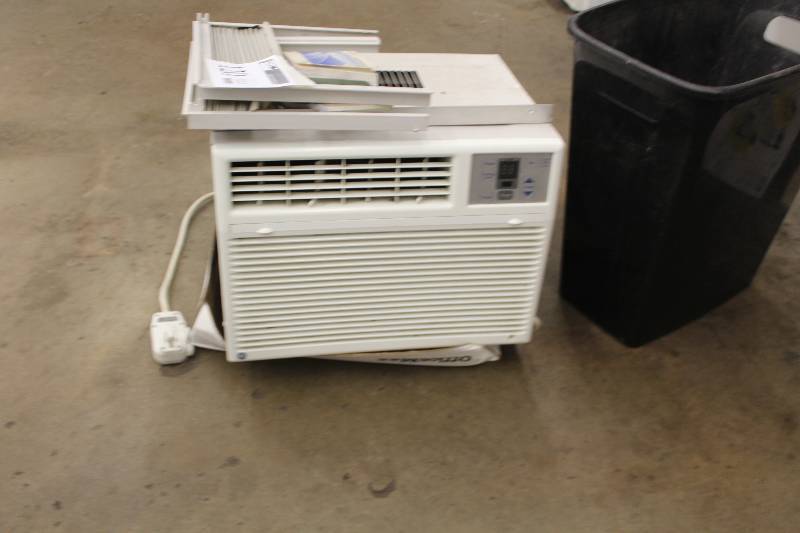 lot 120 image: GE Window Air Conditioning Unit