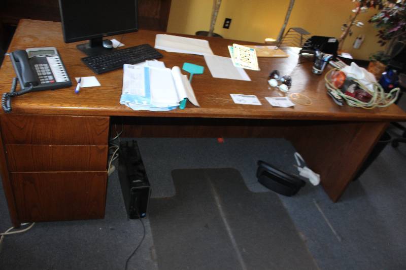 lot 95 image: Desk, Credenza