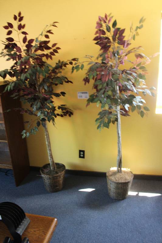 lot 98 image: Lot of (2) Fake Trees