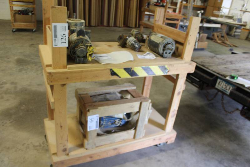 lot 126 image: 4-Wheel 2-Shelf Wood Utility Cart