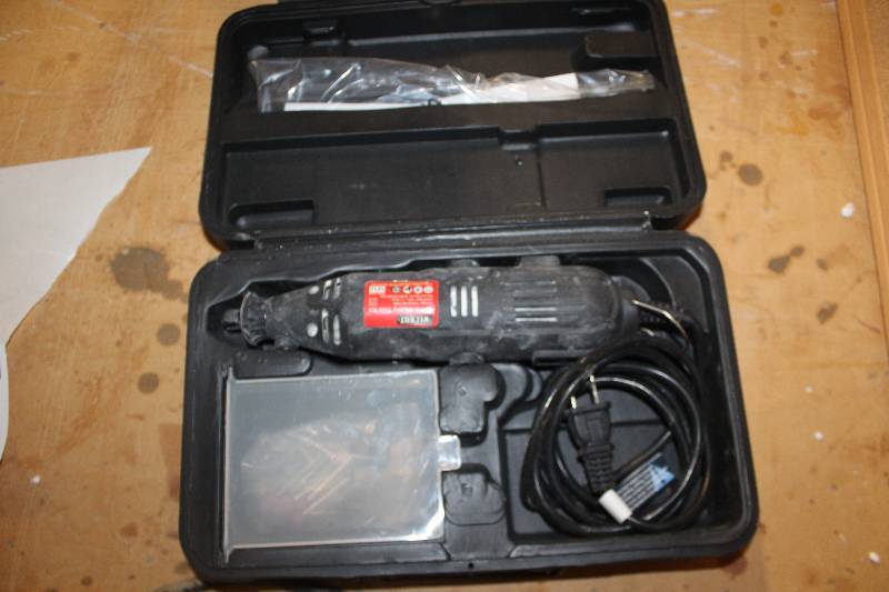 lot 19 image: Welbilt 35-Piece Rotary Tool Kit w Case