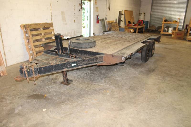 lot 11 image: 2000 Flatbed Shop Built Trailer with wood deck and ramps