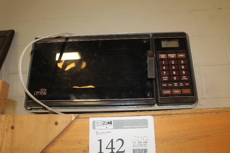 lot 142 image: Litton Little Microwave