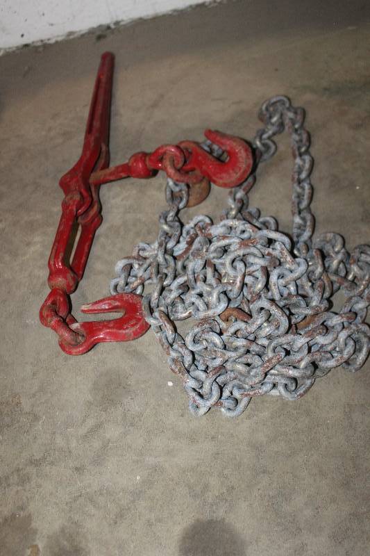 lot 115 image: Load Chain w Chain Binder