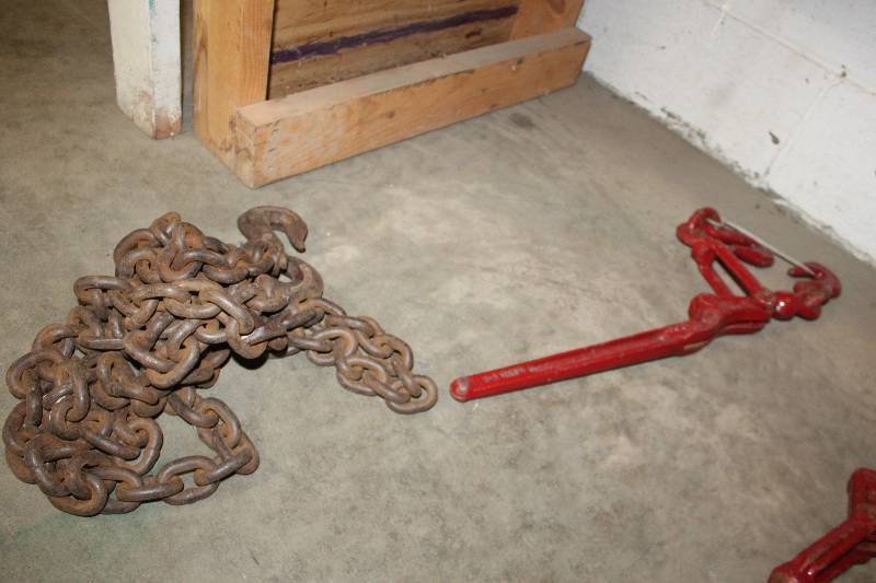 lot 116 image: Load Chain w Chain Binder