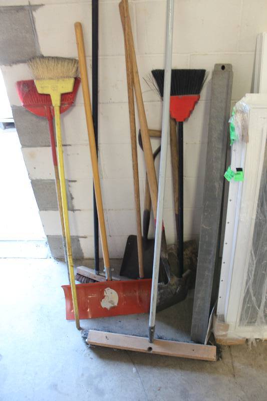 lot 99 image: Brooms, Push Brooms, Shovels