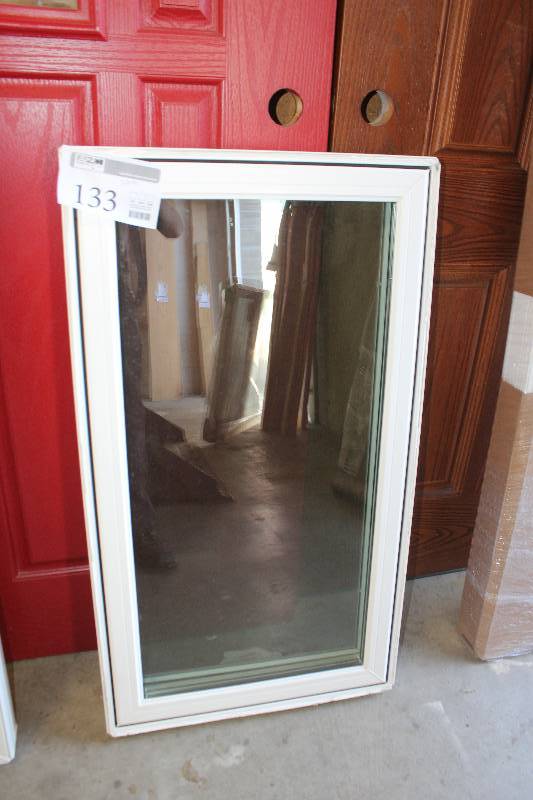 lot 133 image: Casement Window w Screen