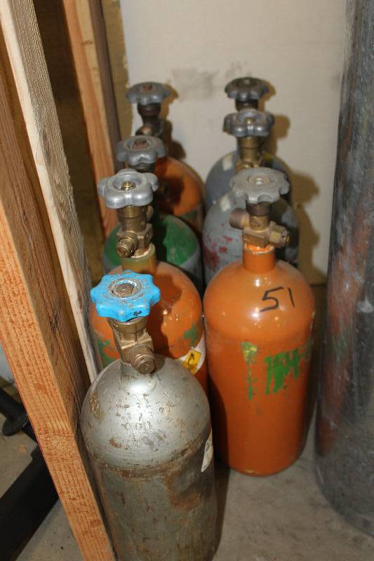 lot 150 image: Lot of (7) Industrial Gas Tanks