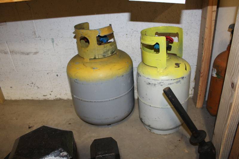 lot 151 image: Lot of (2) Portable Propane Tanks