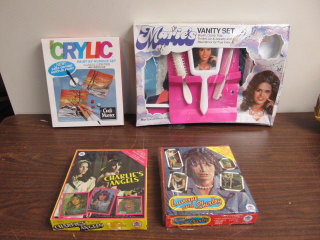 lot 18 image: Group of NEW Unopened 1970s Toys Puzzles etc
