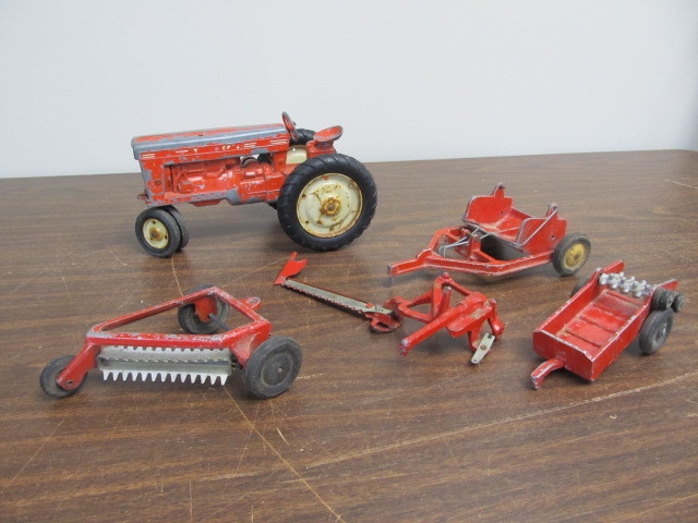 lot 45 image: Vintage Metal Diecast Tractor wVarious Implement atttachments