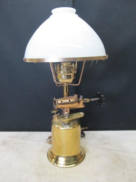 lot 84 image: Vintage Brass Blowtorch Lamp