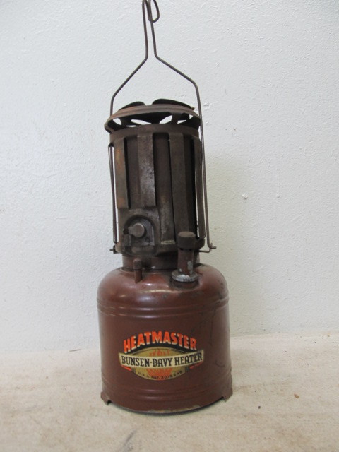 lot 85 image: Vintage Bunsen-Davy HeaterLantern