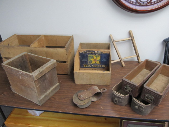 lot 113 image: Lot of Antique Primitive Wood Crates Drawers & Pulley