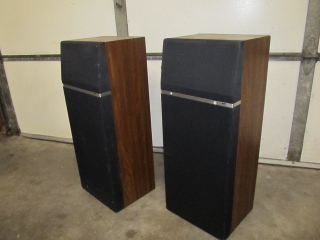lot 59 image: Pair of Working MCS Series Floor Speakers