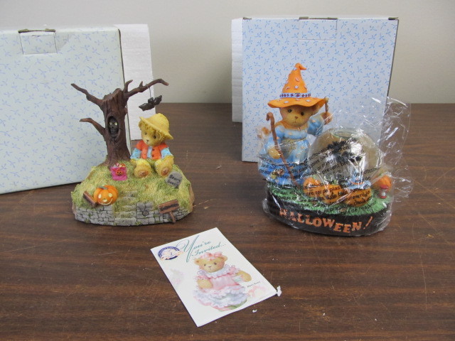 lot 146 image: Pair of NEW IN BOX Cherished Teddies Figurines