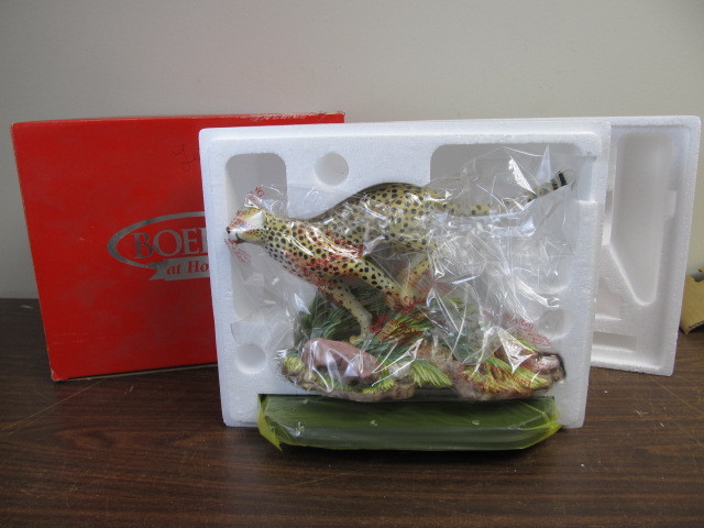 lot 149 image: Large Boehm Leopard Figurine
