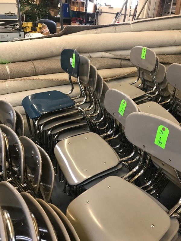 39 COMPOSITE PLASTIC CHAIRS
