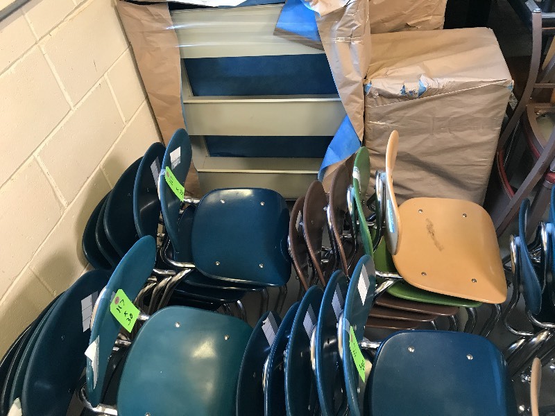 30 COMPOSITE PLASTIC CHAIRS