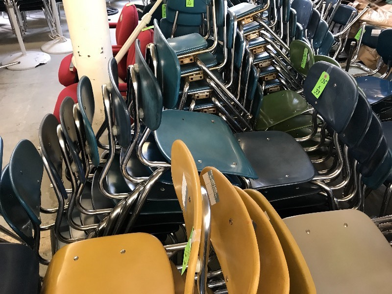 33 COMPOSITE PLASTIC CHAIRS