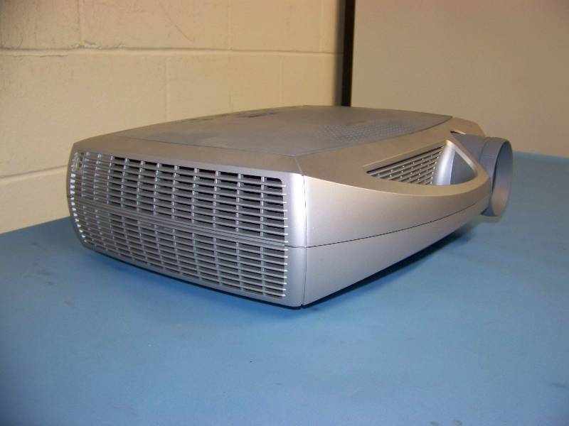 lot 39 image: InFocus, LP820, LCD Projector