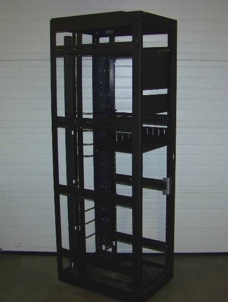 lot 100 image: Middle Atlantic, 44RU, Professional, AV (Audio Video) Equipment Rack on Castors