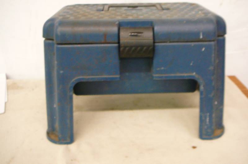 Rubber Made Step StoolTool Box