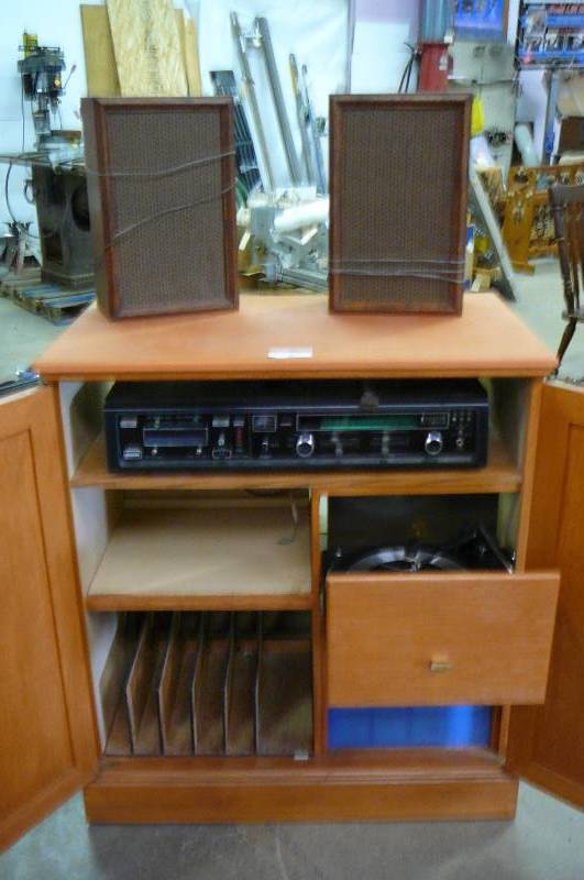 Wooden Stereo Cabinet With Components