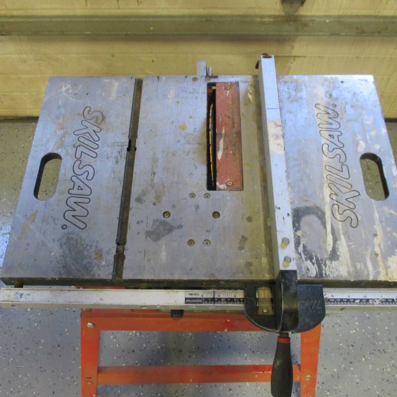 lot 9 image: SkillSaw Table Saw