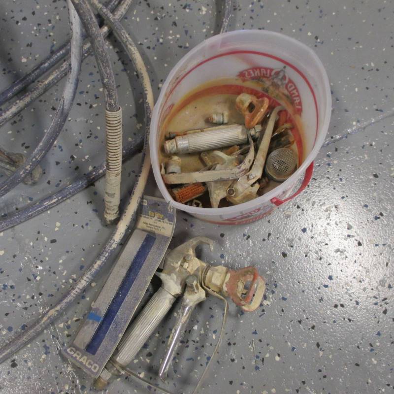 lot 10 image: Graco Paint Pump