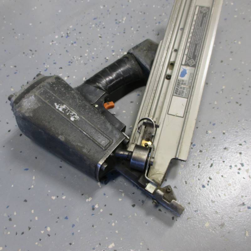 lot 29 image: DuoFast Nailer