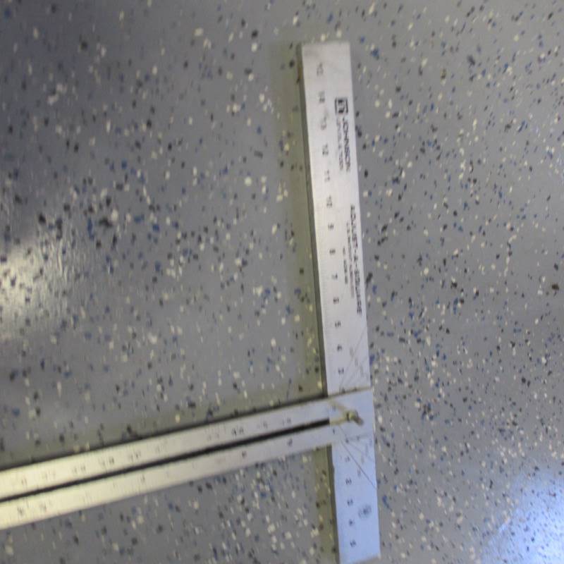 lot 33 image: Adjustable T Square