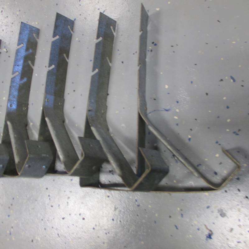 lot 40 image: (10) Roofing Plank Brkts