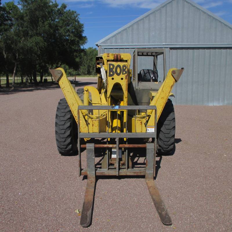 lot 1 image: Gehl 883 Telehandler