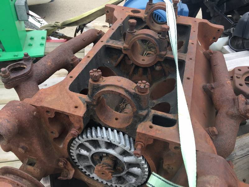 lot 17 image: Flat Head V8 Ford Block & Heads