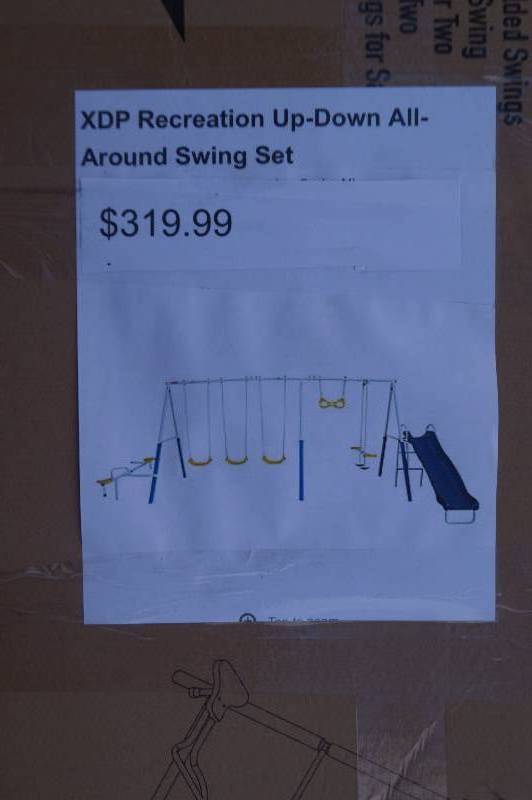 lot 31 image: Swingset