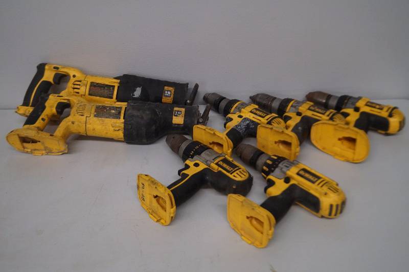 lot 40 image: DeWalt Cordless Drills & Sawzalls