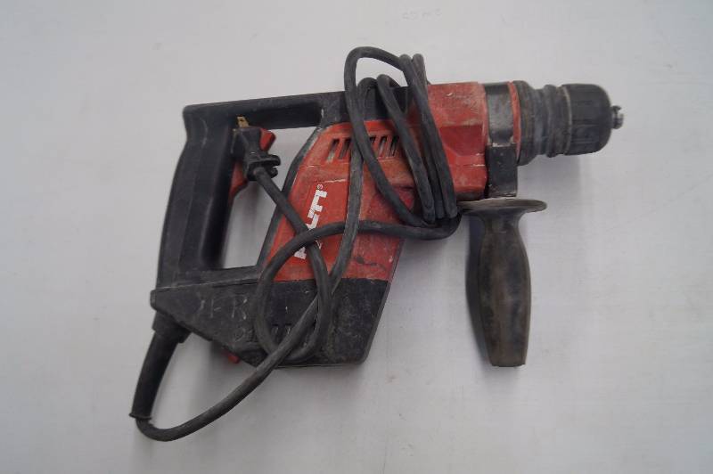 lot 85 image: Hilti Drill