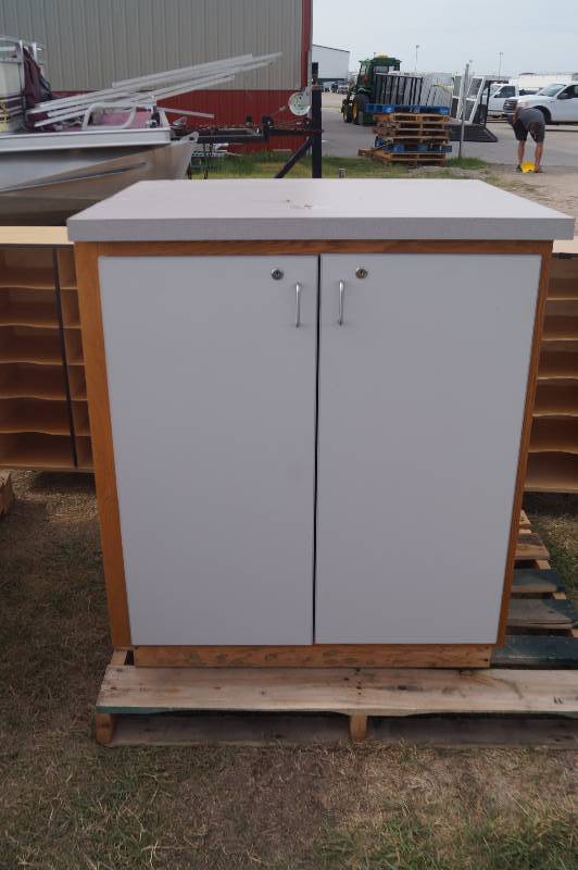 lot 136 image: Locking Cabinet