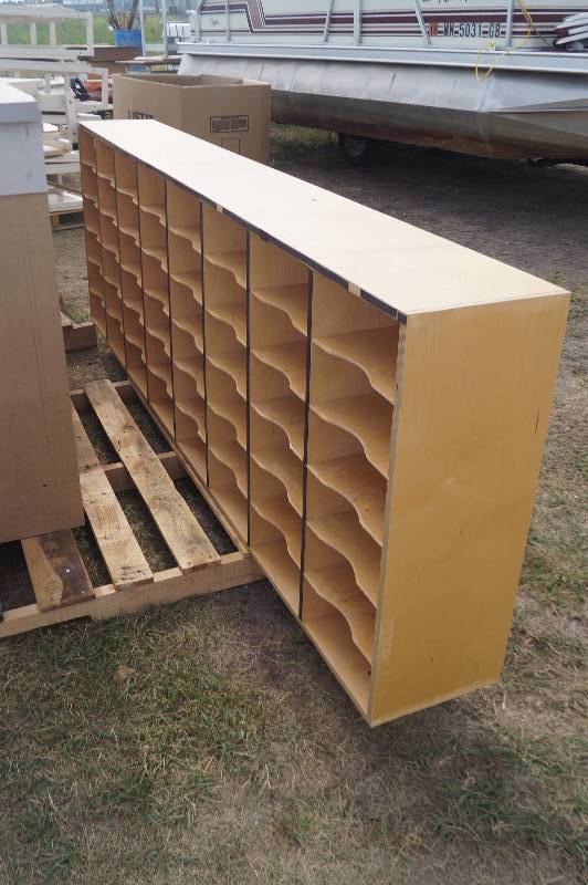 lot 137 image: Mailbox Shelf