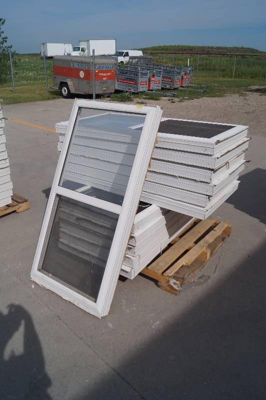 lot 146 image: Vinyl Windows