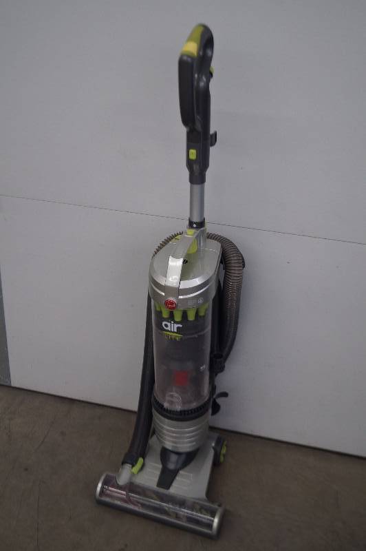 lot 157 image: Hoover Air Lite Vacuum