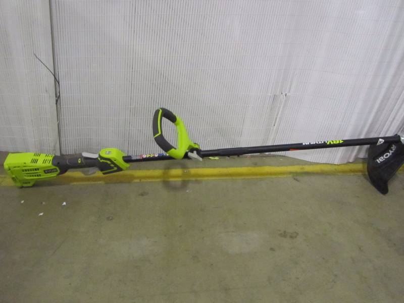 lot 32 image: Ryobi ONE 18-Volt Lithium-Ion Brushless Cordless String Trimmer