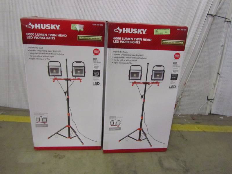 lot 77 image: Husky 7 ft. 6000 Lumens Twin Head LED Work Light