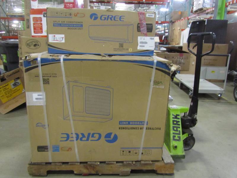 lot 80 image: Gree Air Conditioner with Heat Pump