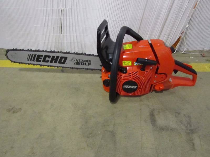 lot 101 image: ECHO 20 in. 59.8cc Gas Chainsaw